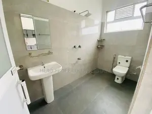 Luxury Modern Upper Floor for Rent in Battaramulla