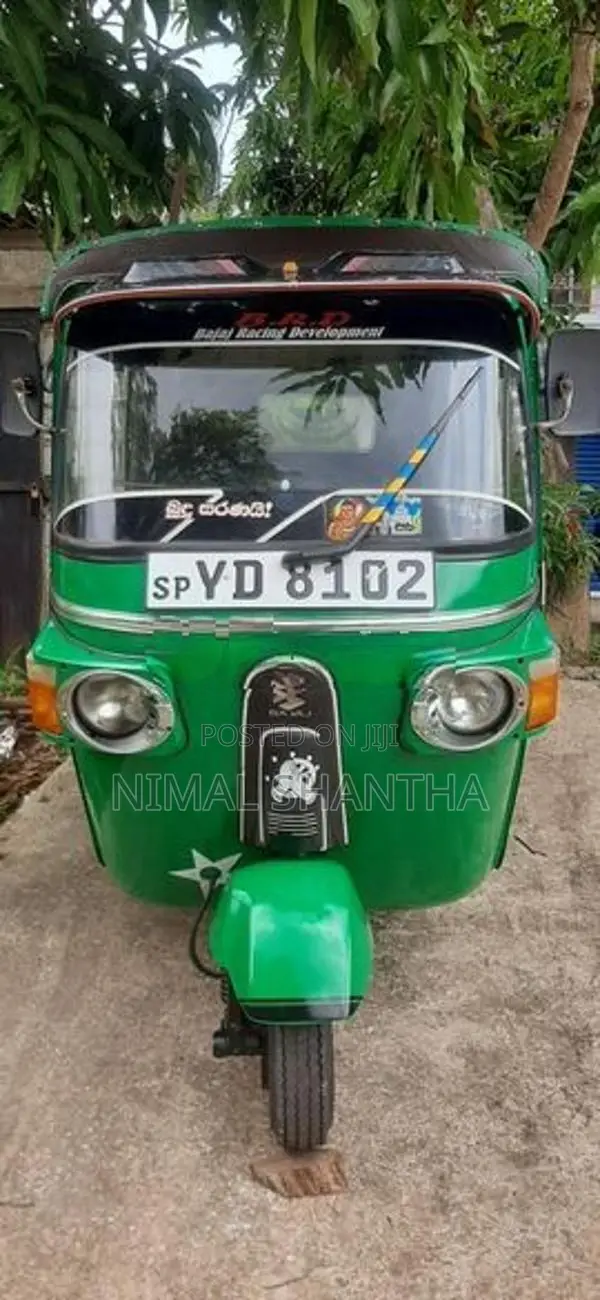 Bajaj RE 2010