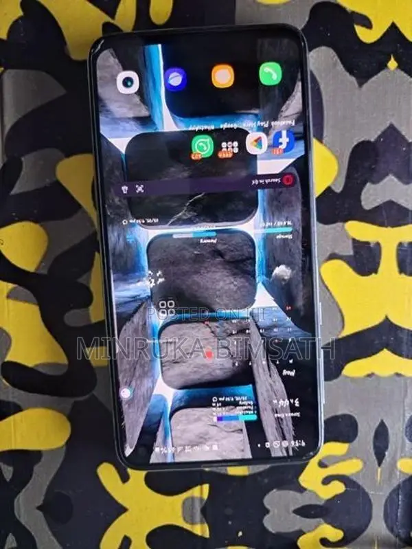 Samsung Galaxy S10e (Used)