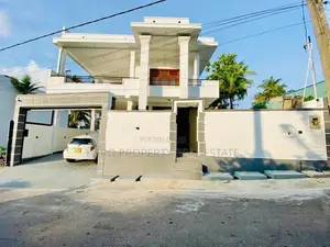 Luxurious Modern House for Sale in Piliyandala
