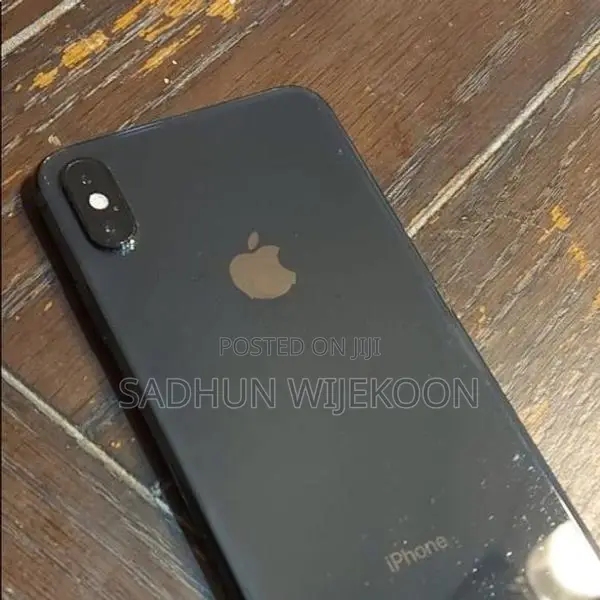 Apple iPhone X (Used)