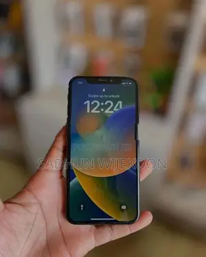 Apple iPhone X (Used)