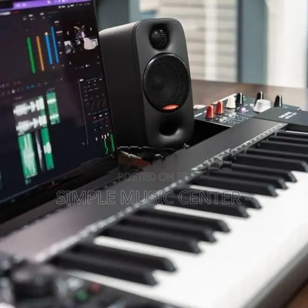 NUX AXON 3 Studio Active Reference Monitor,3/8"