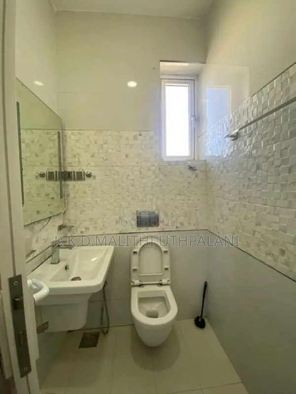 Furniture Ac Room For Rent Mountlavinia