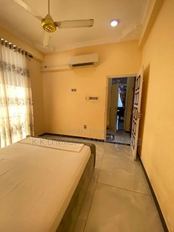 Furniture Ac Room For Rent Mountlavinia
