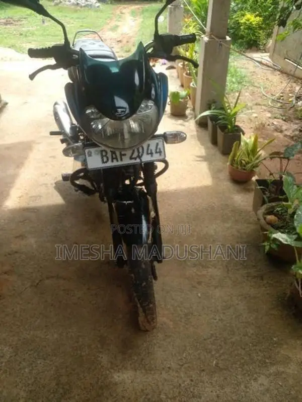 Bajaj Discover 2013