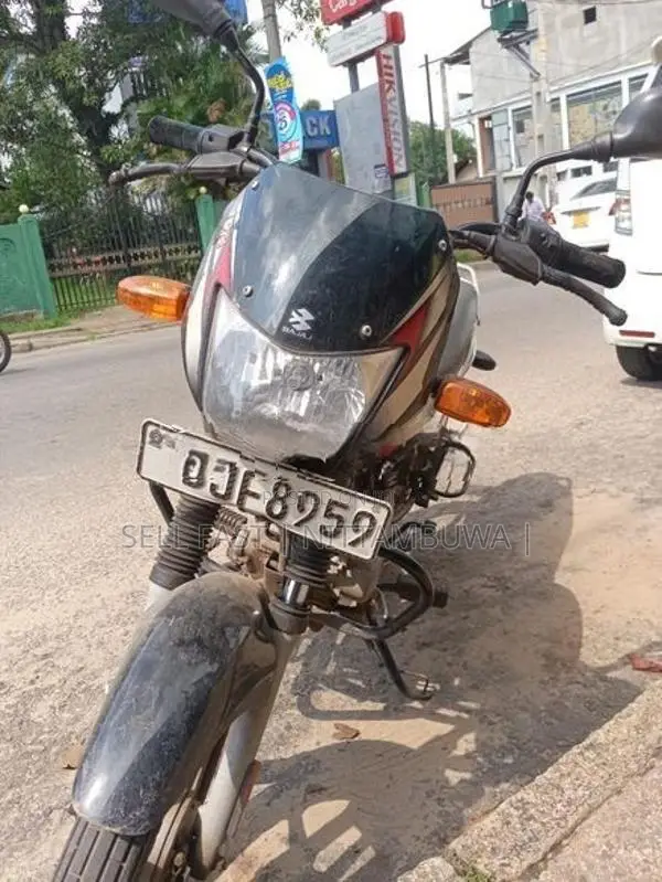 Bajaj CT100 2024