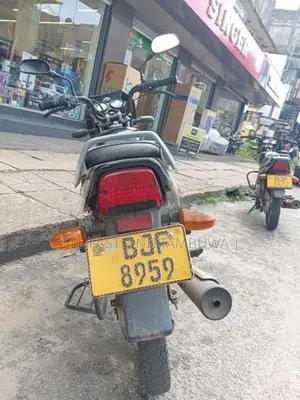 Bajaj CT100 2024