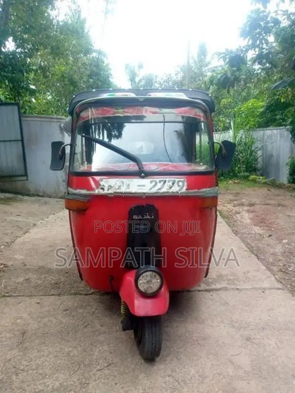 Bajaj RE 2009
