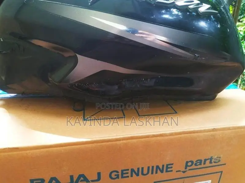 Bajaj Pulsar 150 Petrol Tank