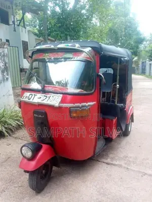 Bajaj RE 2009