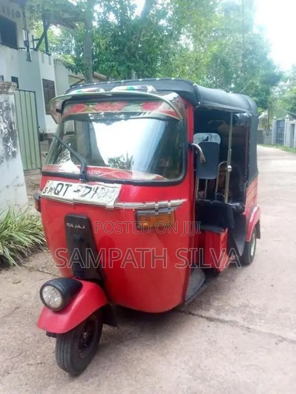 Bajaj RE 2009
