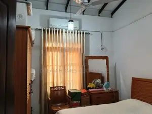 Comfortable Secure Home for Sale in Athurugiriya