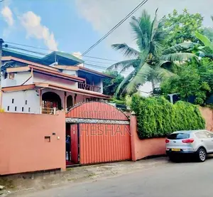 Fully Furnished 3 Storied House for Rent in Kottawa Pannipitiya