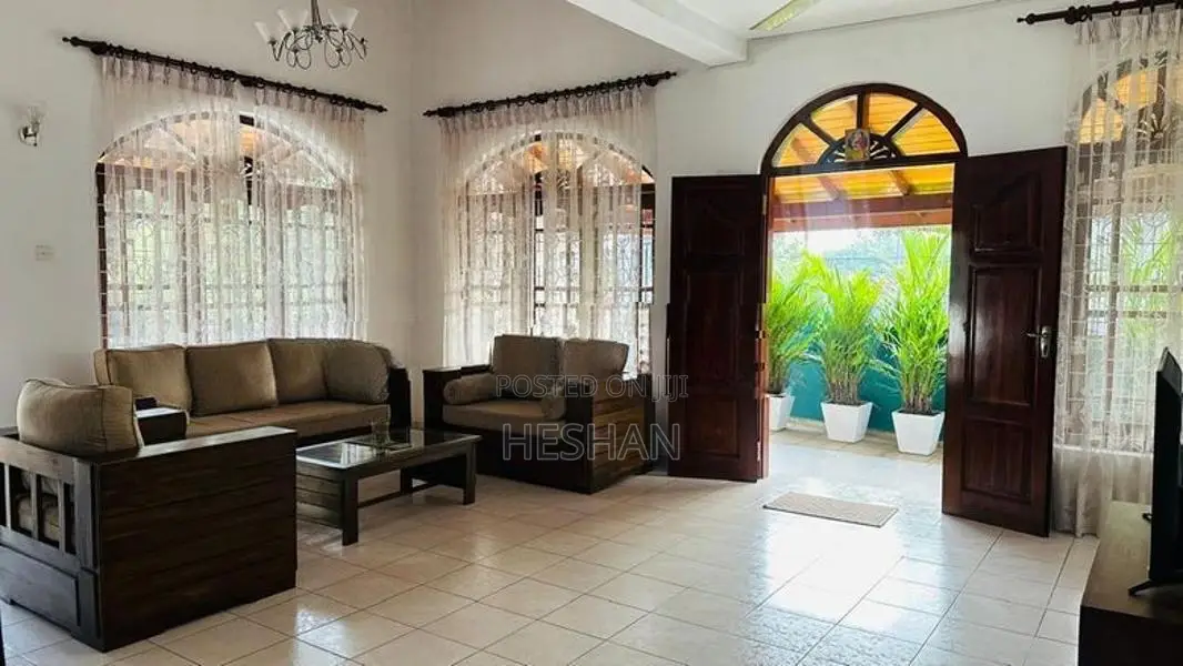 Fully Furnished 3 Storied House for Rent in Kottawa Pannipitiya