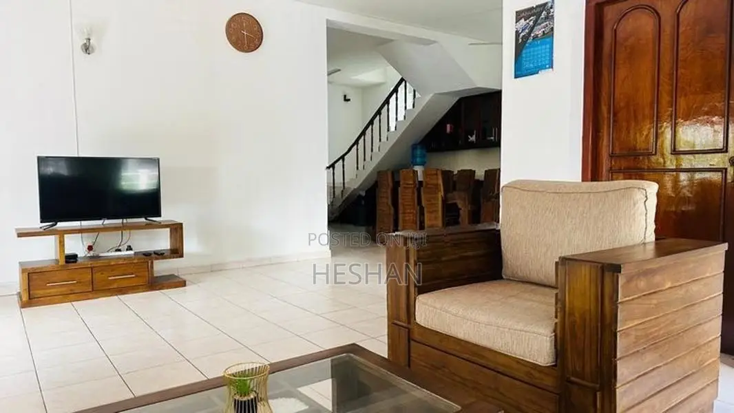 Fully Furnished 3 Storied House for Rent in Kottawa Pannipitiya