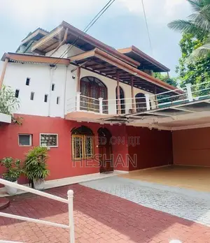 Fully Furnished 3 Storied House for Rent in Kottawa Pannipitiya