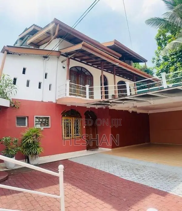 Fully Furnished 3 Storied House for Rent in Kottawa Pannipitiya