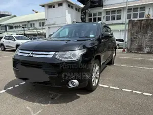 Mitsubishi Outlander 2014