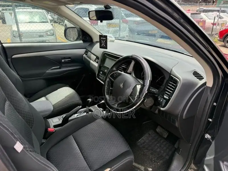 Mitsubishi Outlander 2014