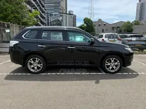 Mitsubishi Outlander 2014