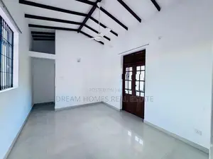 Luxury 6 Bedroom House for Sale – Prime Papiliyana Location