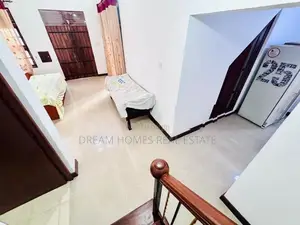 Luxury 6 Bedroom House for Sale – Prime Papiliyana Location