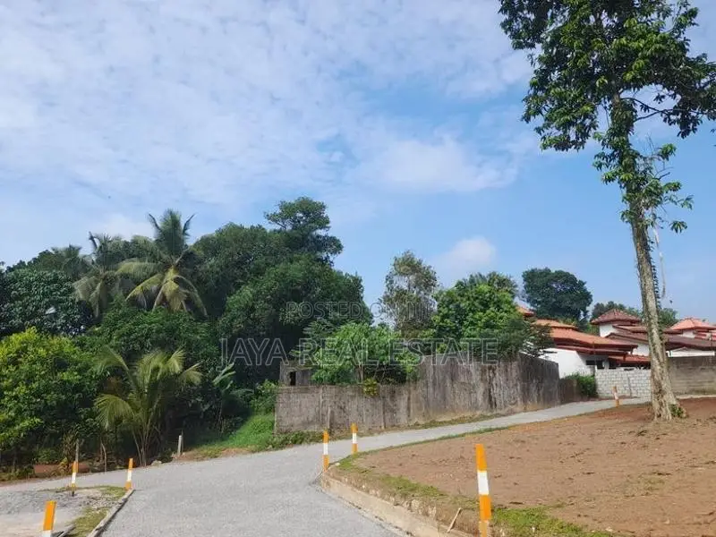 Land for Sale Meepe Mawathgama