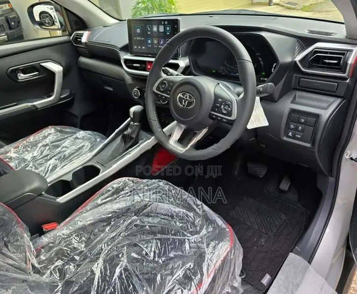 Toyota Raize Z GRADE AUTO PARKING 2025