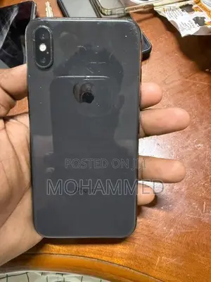 Apple iPhone X (Used)