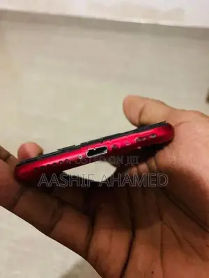Apple iPhone SE 2 (Used)