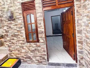 House with Slab for Sale in Colombo 10