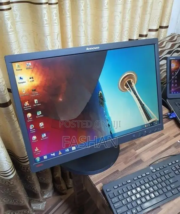 Lenovo 22"inches Wide Screen Monitor