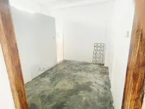 House with Slab for Sale in Colombo 10