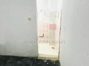 House with Slab for Sale in Colombo 10