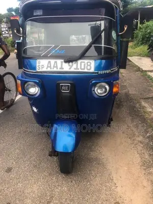 Bajaj RE 2013