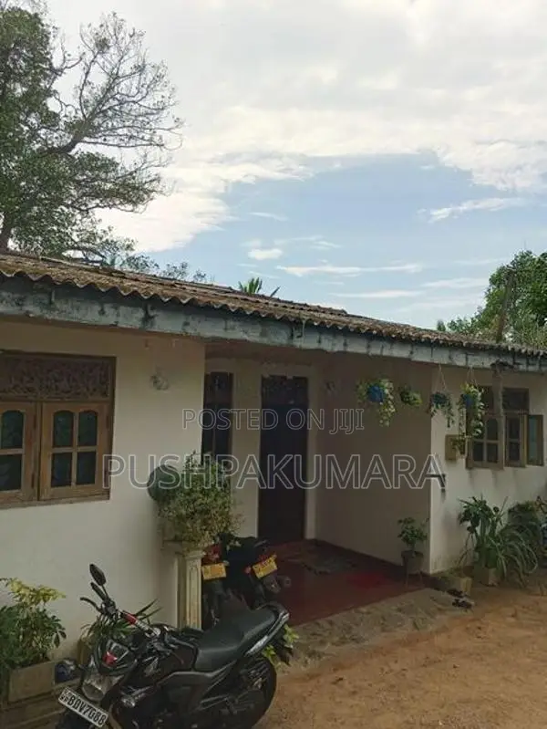 House for Sale in Madiwela ( File No 77E)close to Ambuldeniya junction