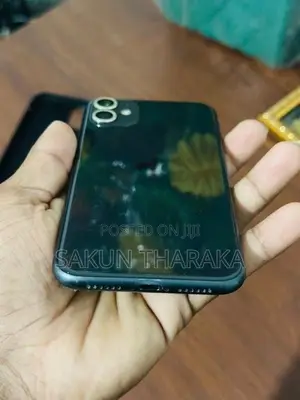 Apple iPhone 11 Gray (Used)