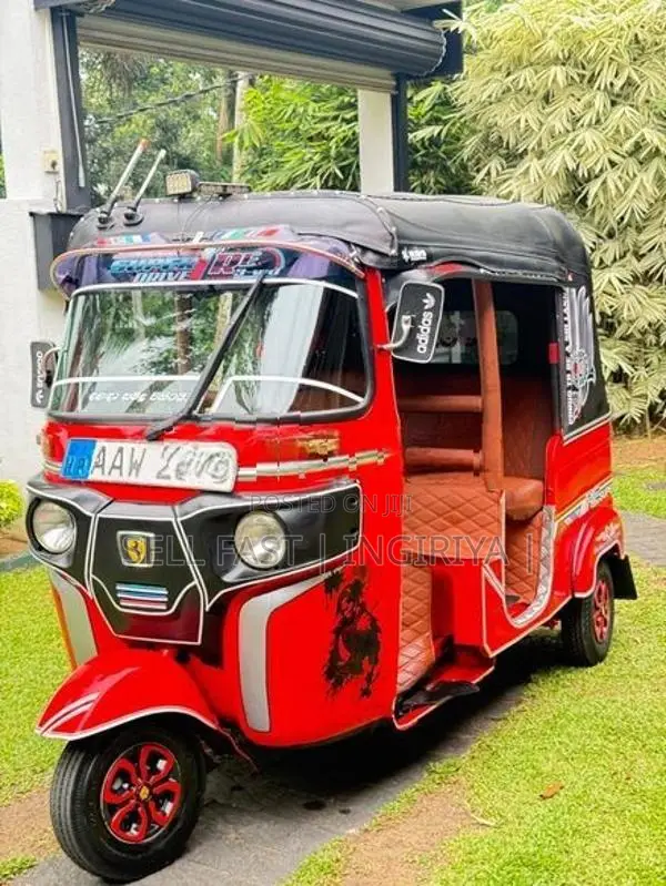 Bajaj RE Three Wheeler 2015