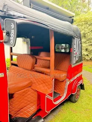 Bajaj RE Three Wheeler 2015