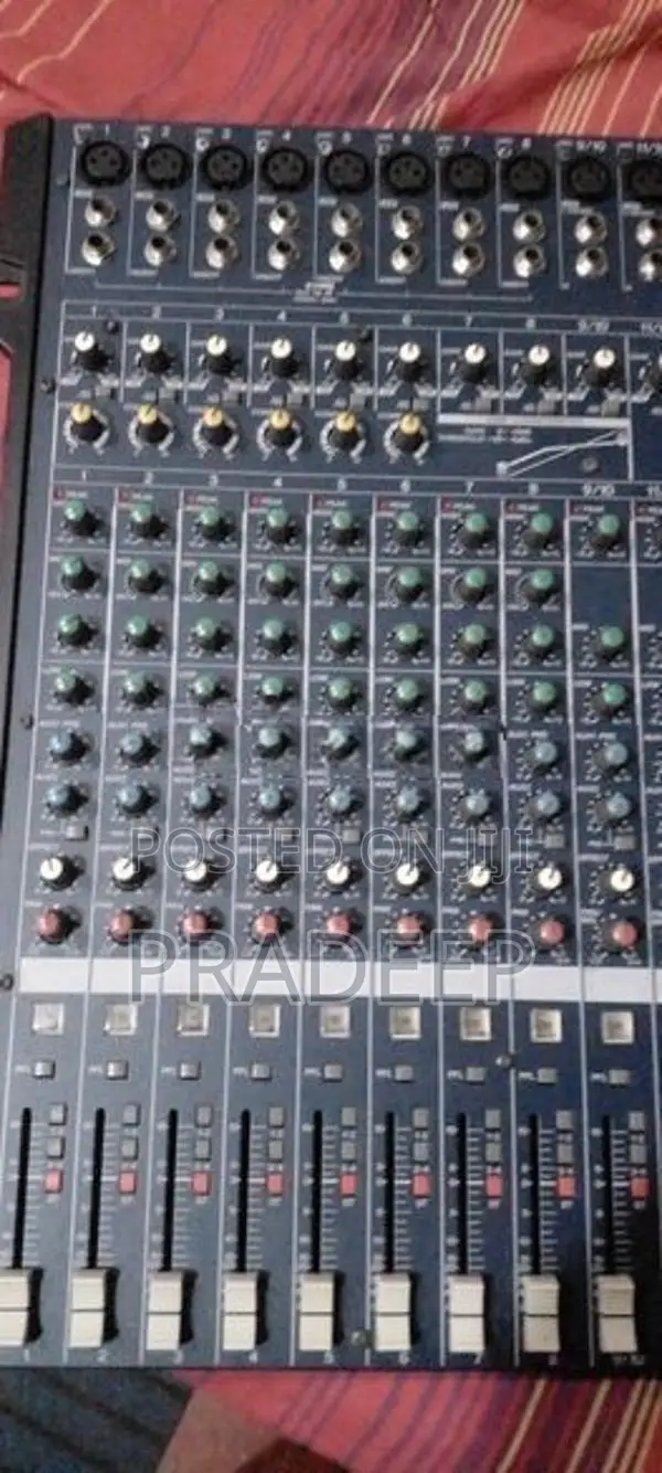 Yamaha MG 166CX