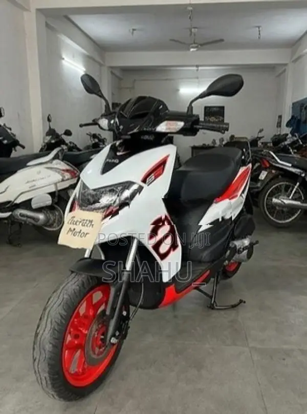 Aprilia SR 175 2026