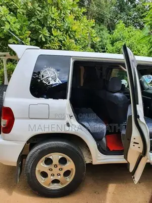 Mitsubishi Pajero 2001