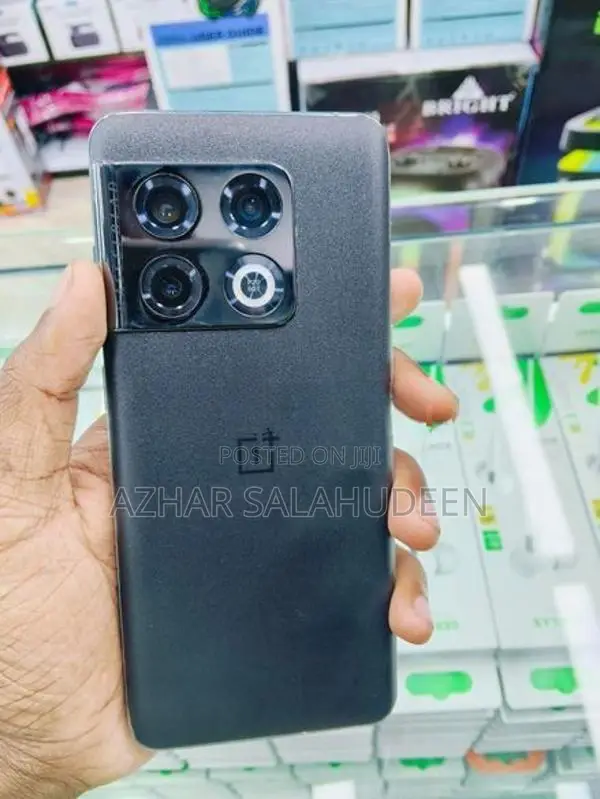 OnePlus 10 Pro (Used)