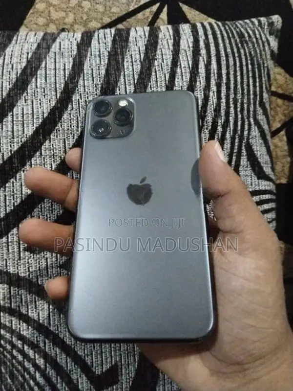 Apple iPhone 11 Pro (Used)