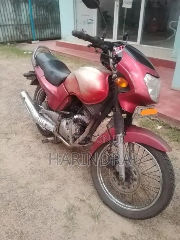 TVS Victor 2004