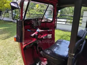 Bajaj RE 2006