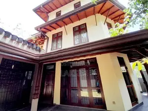 03 Story Modern House Sale at Mahragama