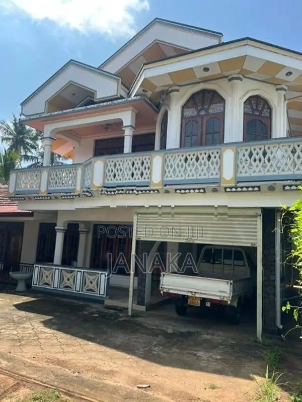 Two Storey House for Sale in Katuneriya