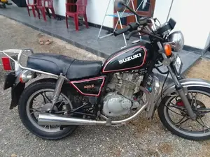 Suzuki GN 125 2004
